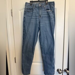 American Eagle Outfitters High-Rise Straight Jeans in Light Blue Denim
